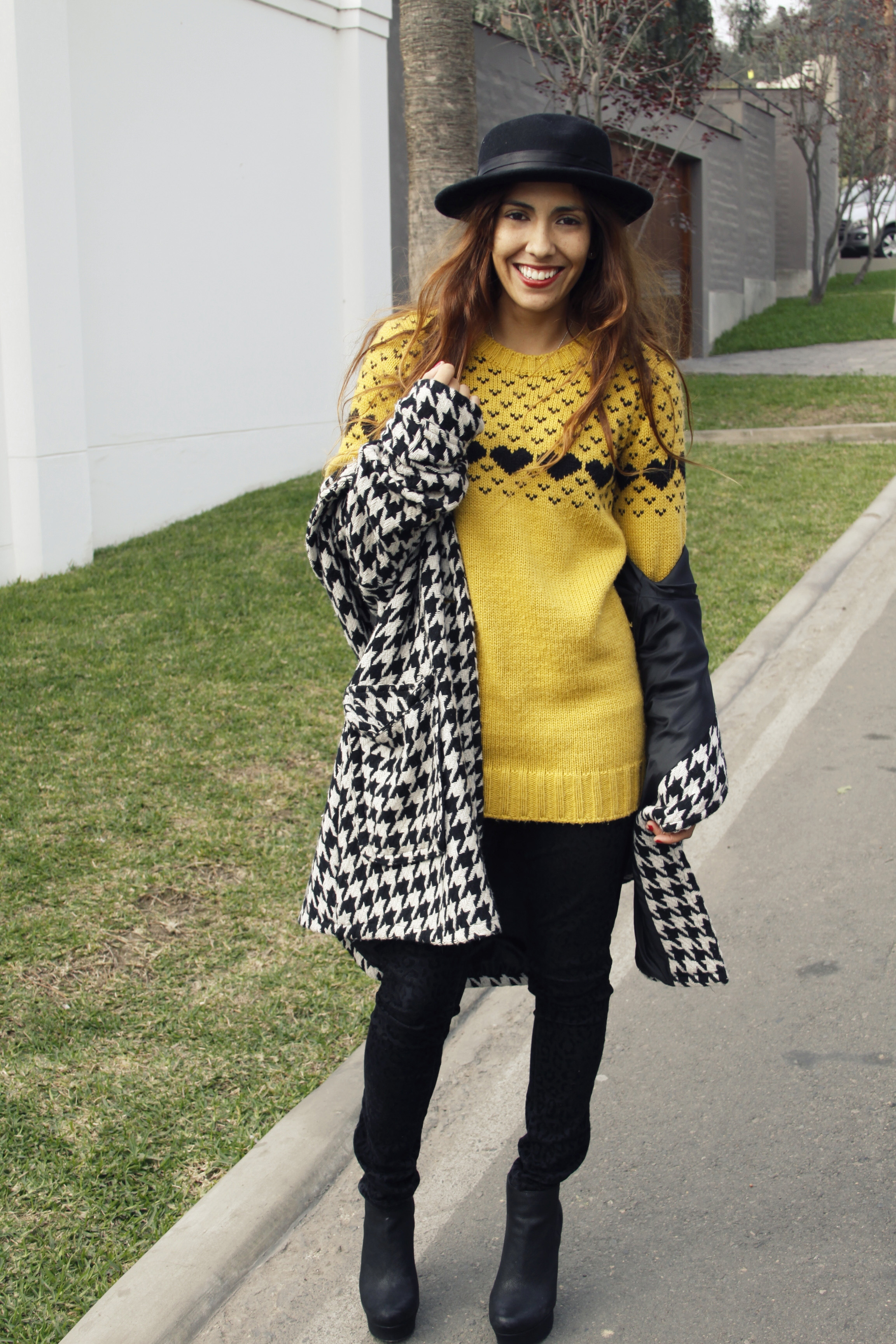 Never give up on something you really want. It’s difficult to wait, but worse to regret.